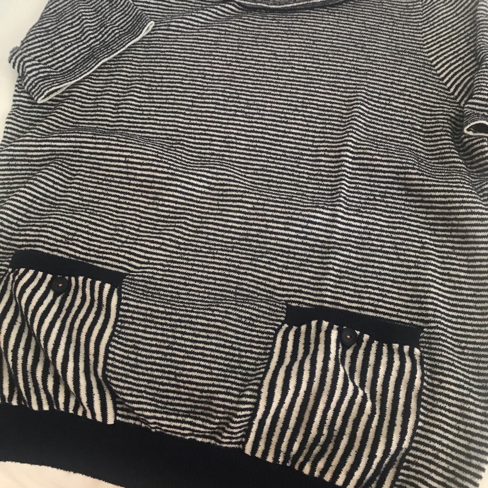 Sweater - Picture 2 of 2